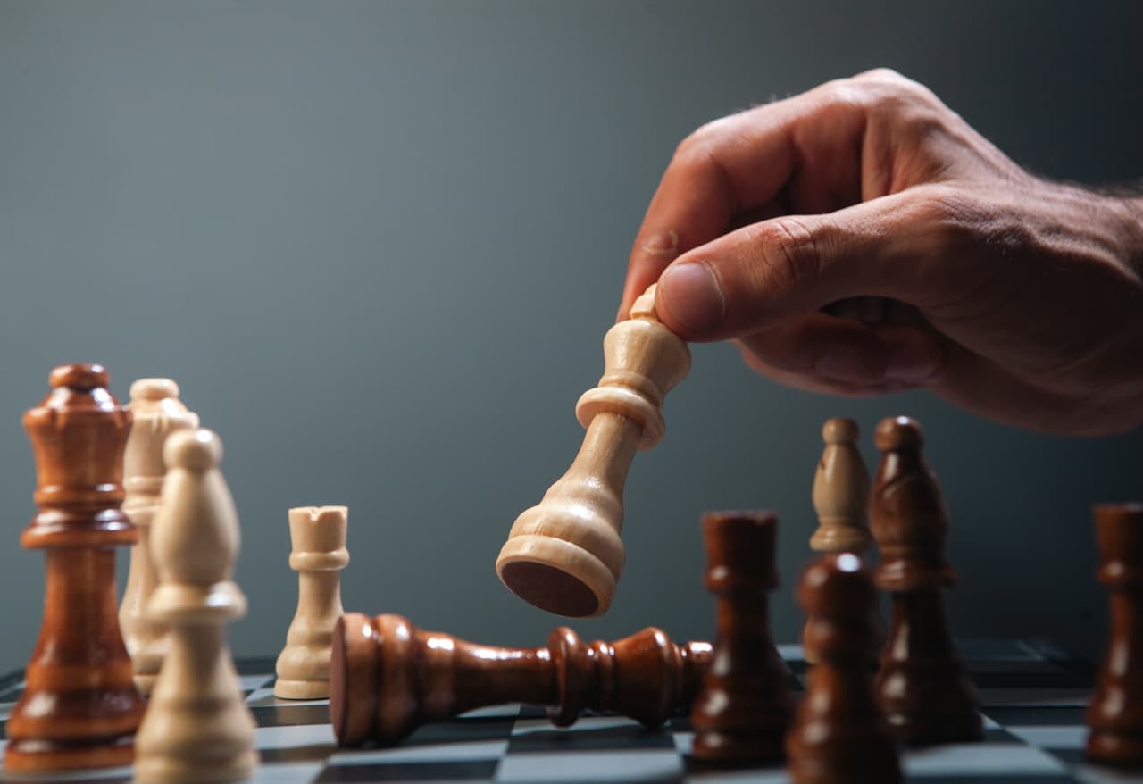 Japan Hostile Takeover Defense: TOB Rules, Poison Pills, and How Companies Resist Unsolicited Bids